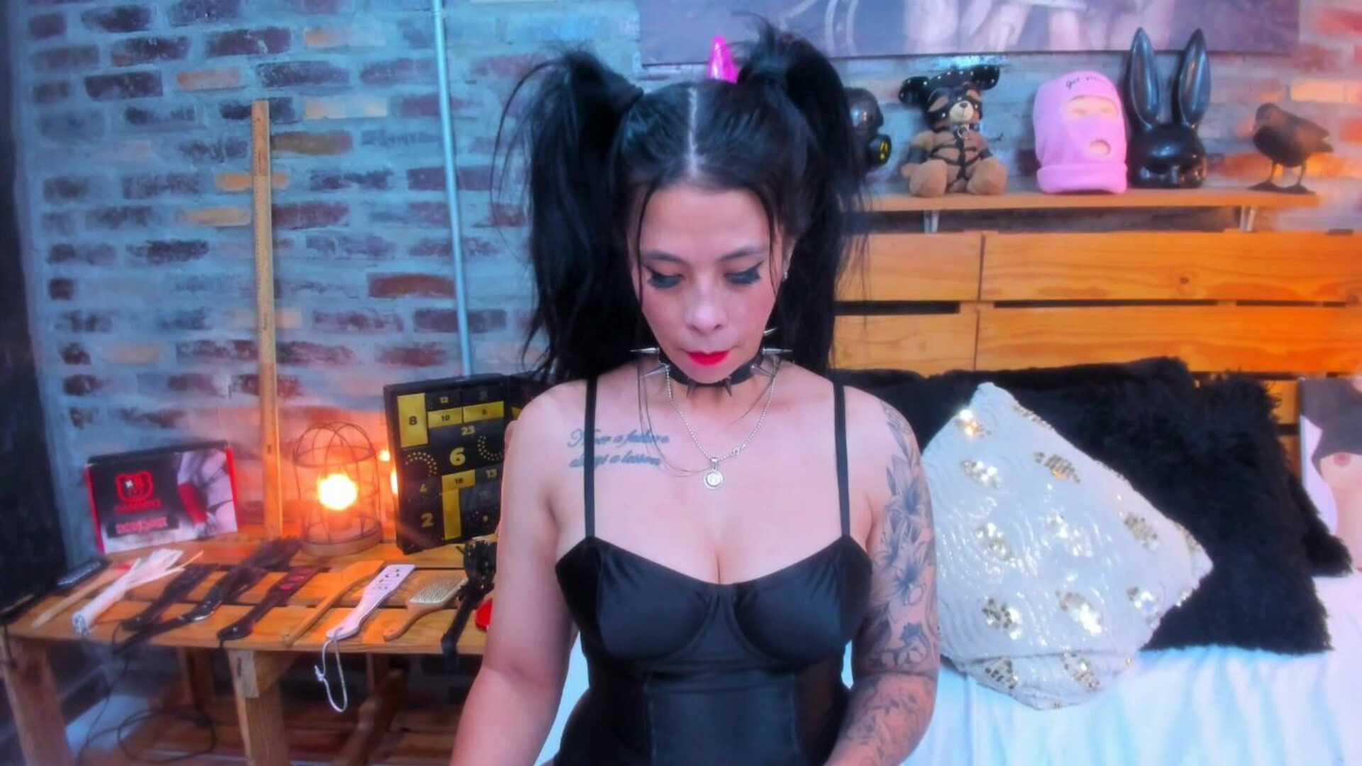 s15m34h61 21 40 6202 rialctsyrot - webcam