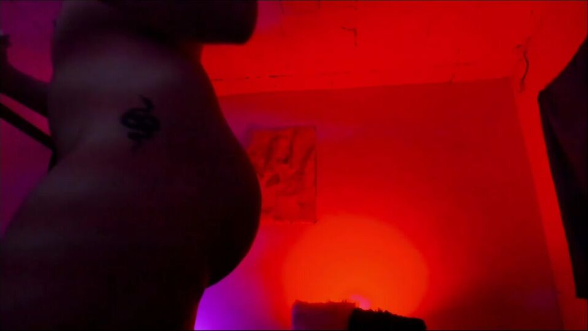 sammy greyy1 2025 11 26 04h10m37s - webcam