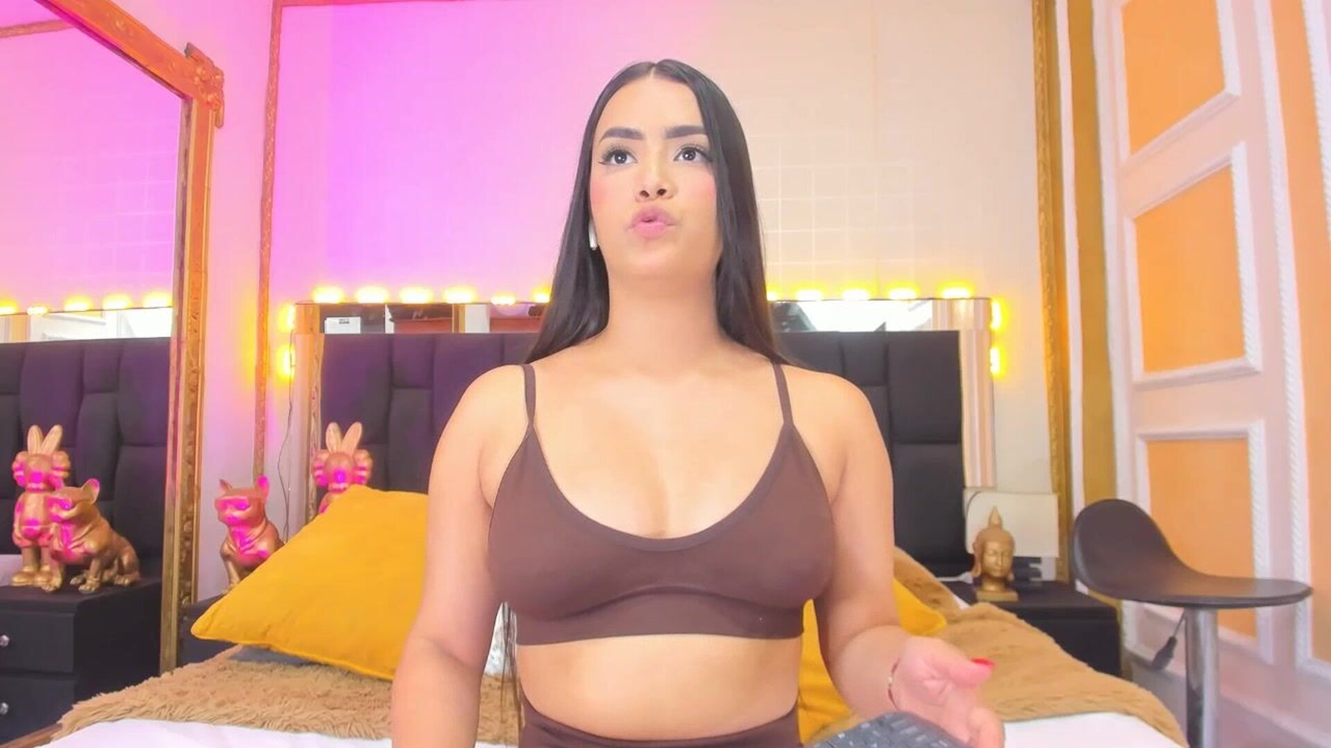 violetgomez 2026 01 14 16h22m46s - webcam