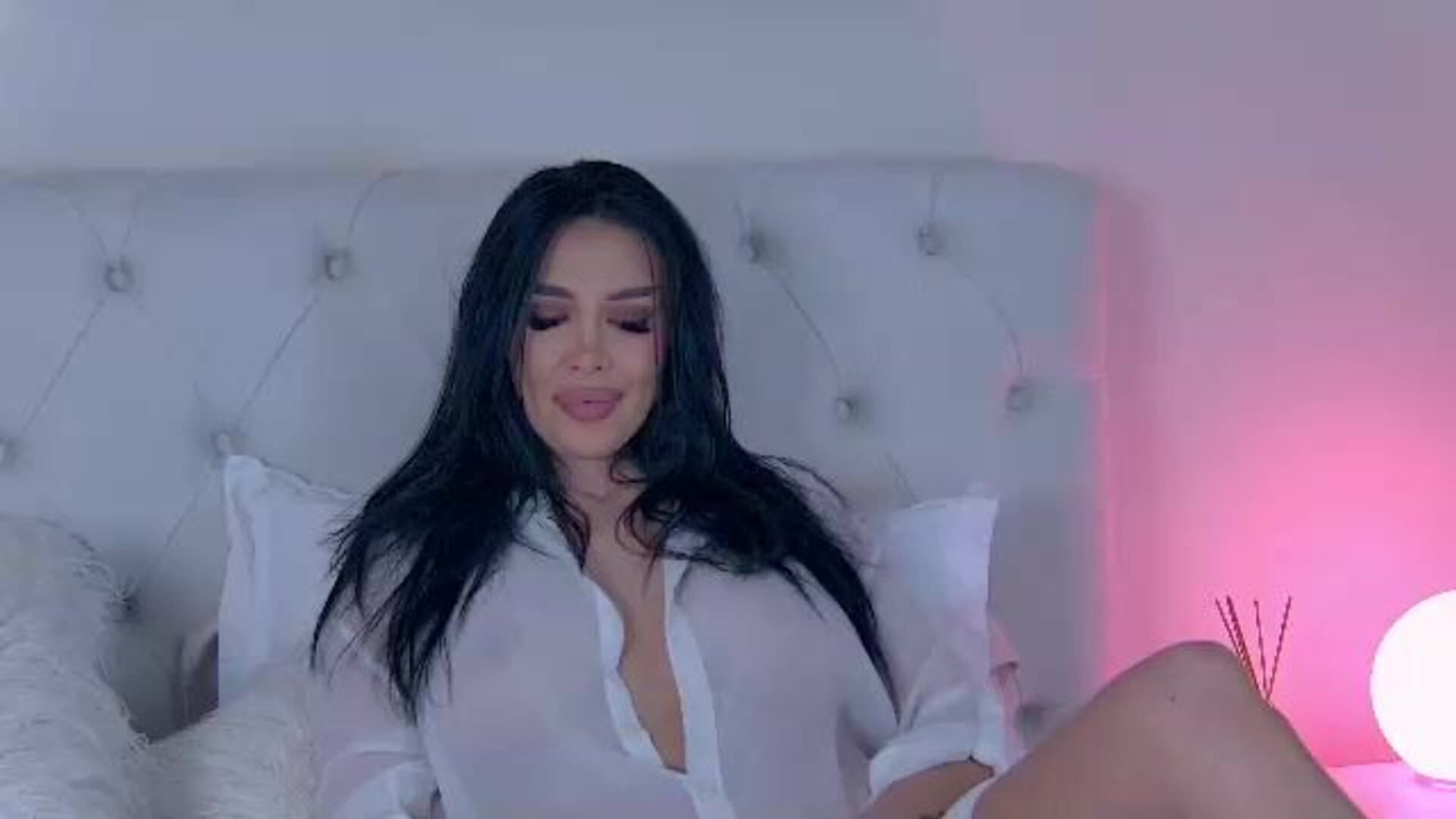 yviesweet 2026 01 11 04h11m46s - webcam