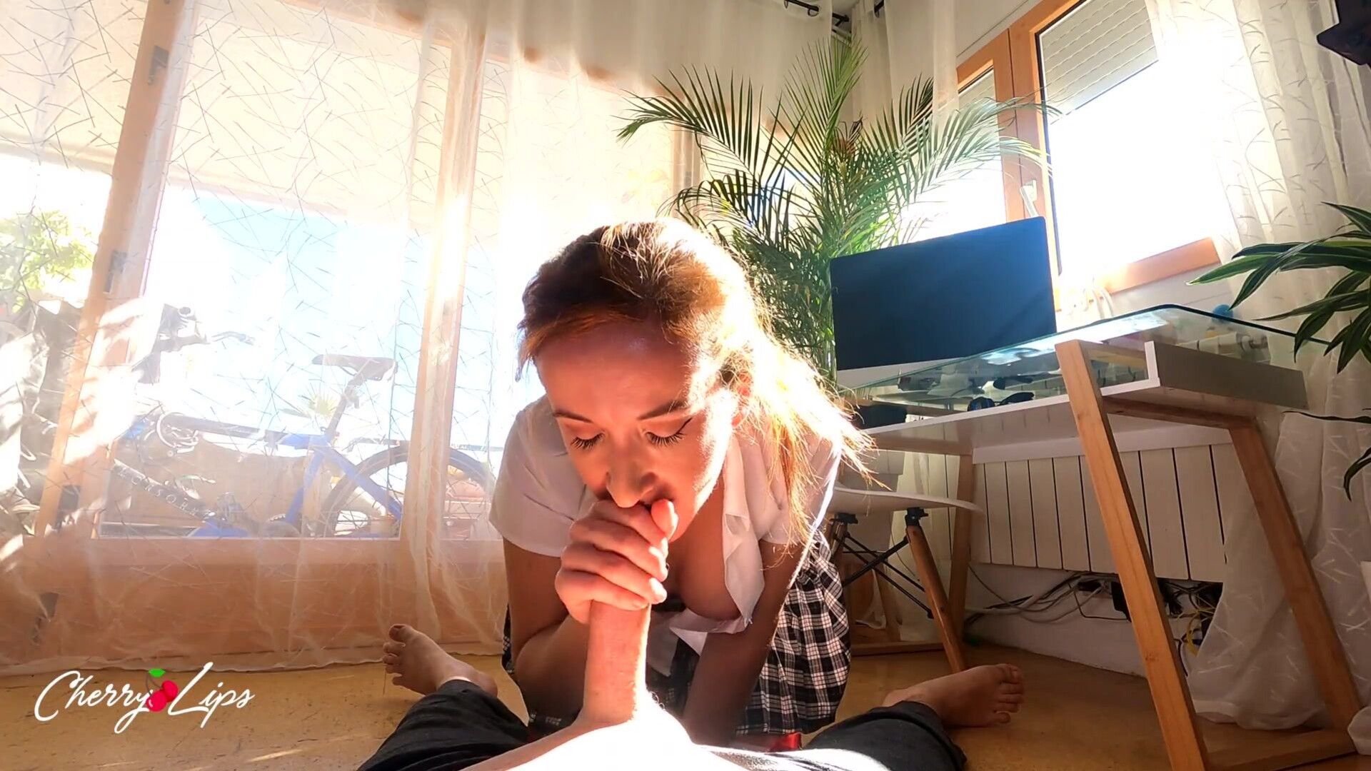 Cherry Lips Española Hace Un Joi Por Teléfono A Su Marido Sobre Como Le Está Chupan - blowjob - amateur - pov
