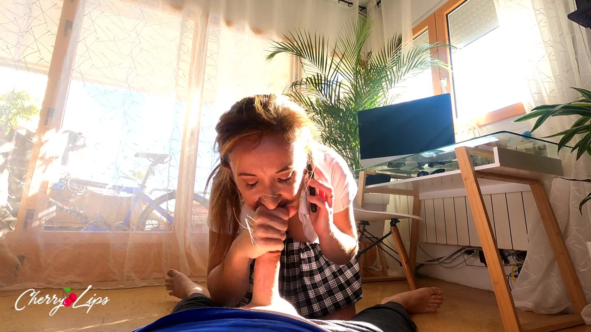 Cherry Lips Española Hace Un Joi Por Teléfono A Su Marido Sobre Como Le Está Chupan - blowjob - amateur - pov