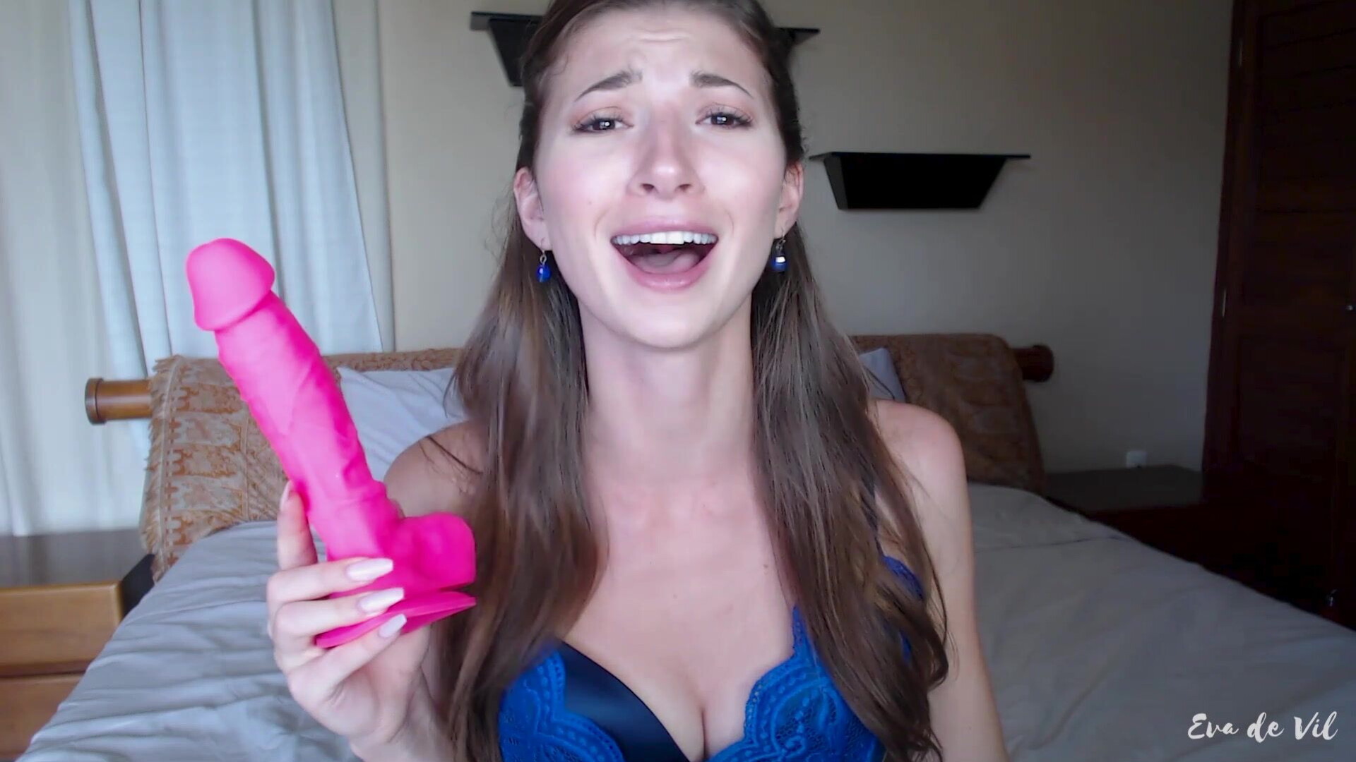 Eva De Vil 5 Minute Sissy Orgasm - brunette - masturbation