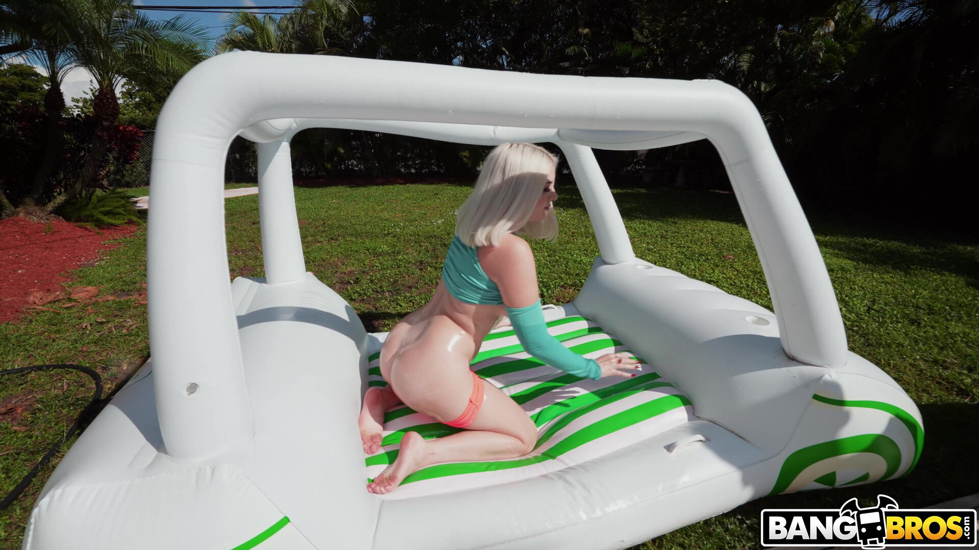 Gia OhMy’s Cute Ass in 4k - 4k - teen - bigass