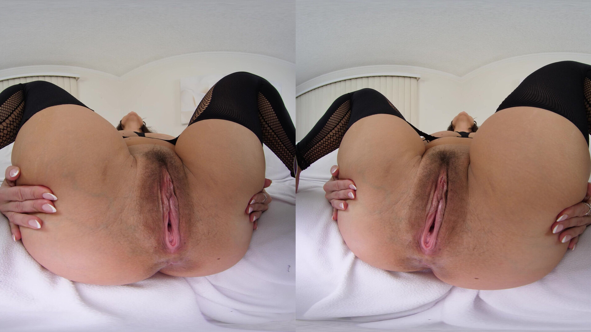 K0d4 M0nr03 3 - big tits - brunette