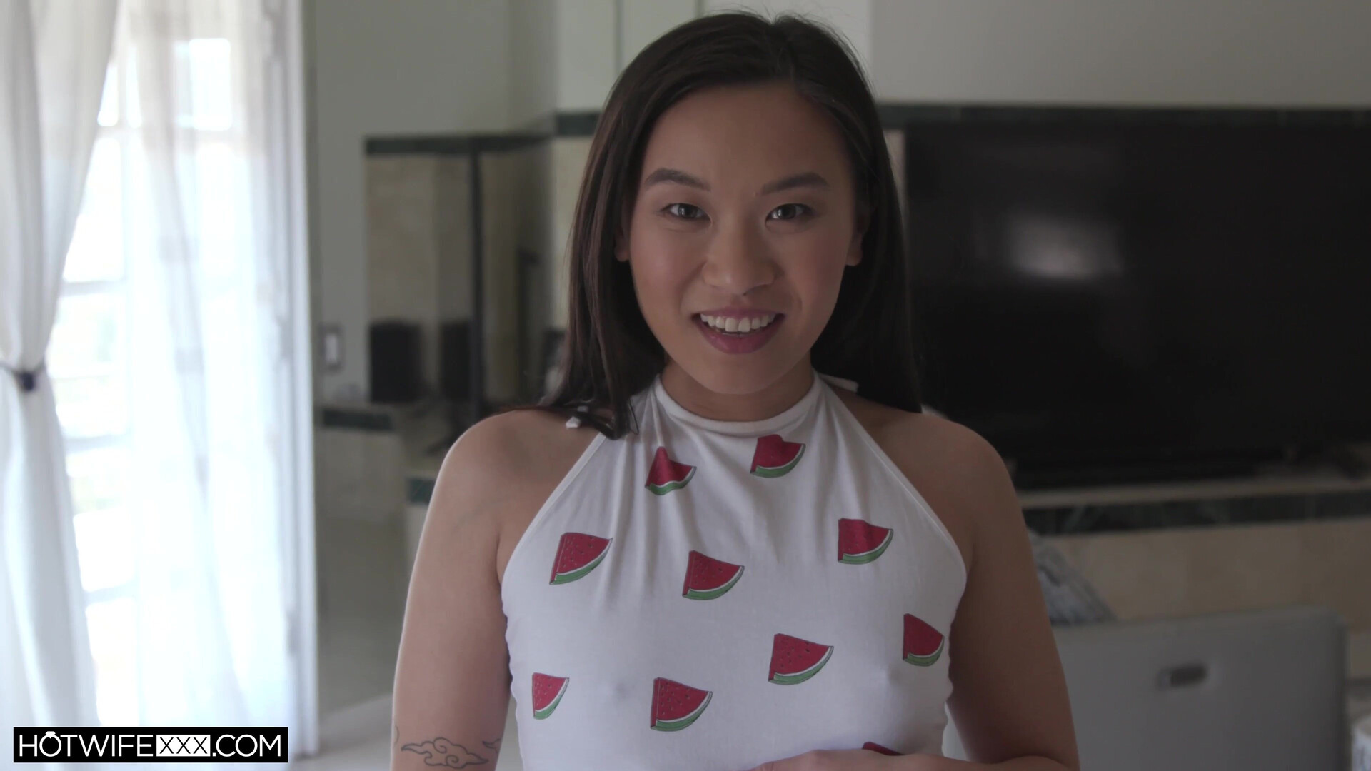 Kimmy Kimm Petite Asian Kimmy Loves To Fuck Men That Aren't Her Husband 2160p - interracial