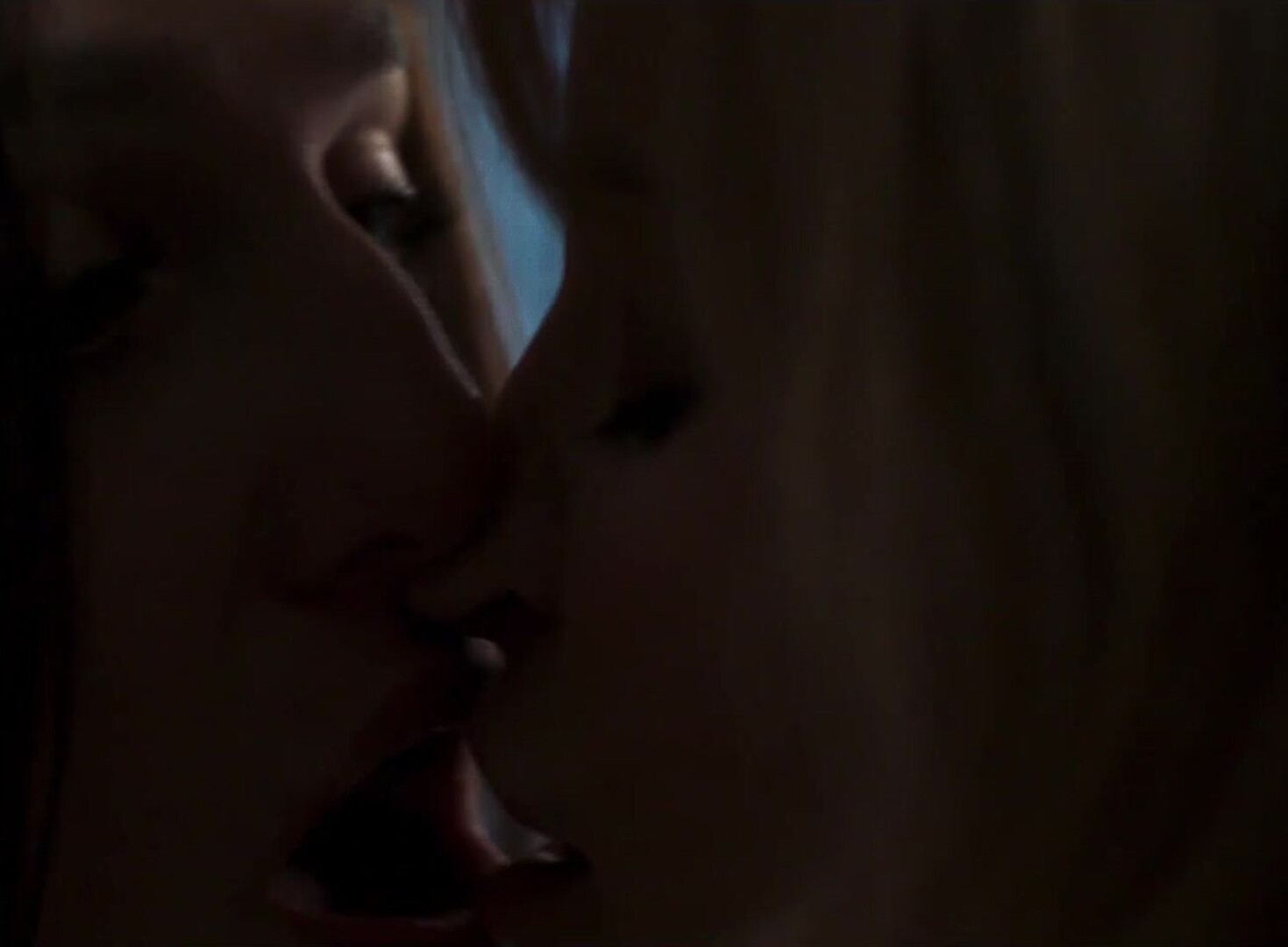 Marisa Abela & Katrine De Candole Industry S02E04 E06 - lesbian - big ass - small tits