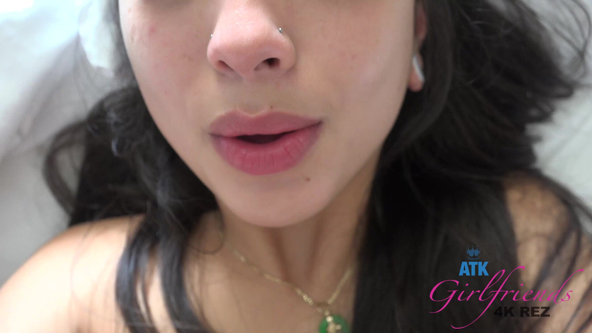 Mi Ha Doan Virtual Vacation Hawaii 3 14 2160p - interracial