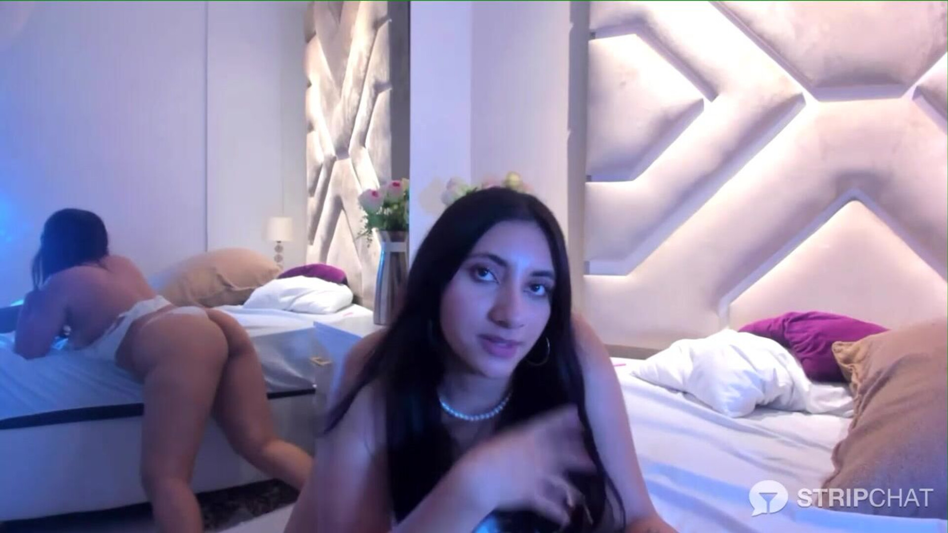 Mile Cutte 9 11 2025 parte 2 - cam - camgirl - webcam - latina - ass - big ass - boobs - tits - colombia - colombiana