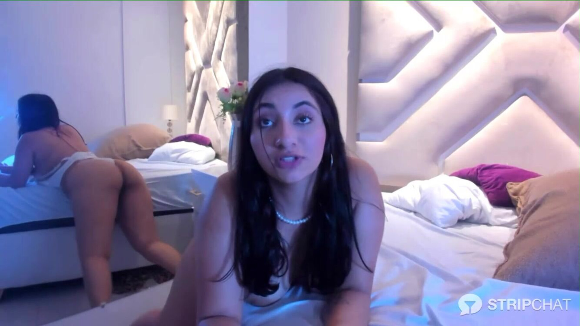 Mile Cutte 9 11 2025 parte 2 - cam - camgirl - webcam - latina - ass - big ass - boobs - tits - colombia - colombiana