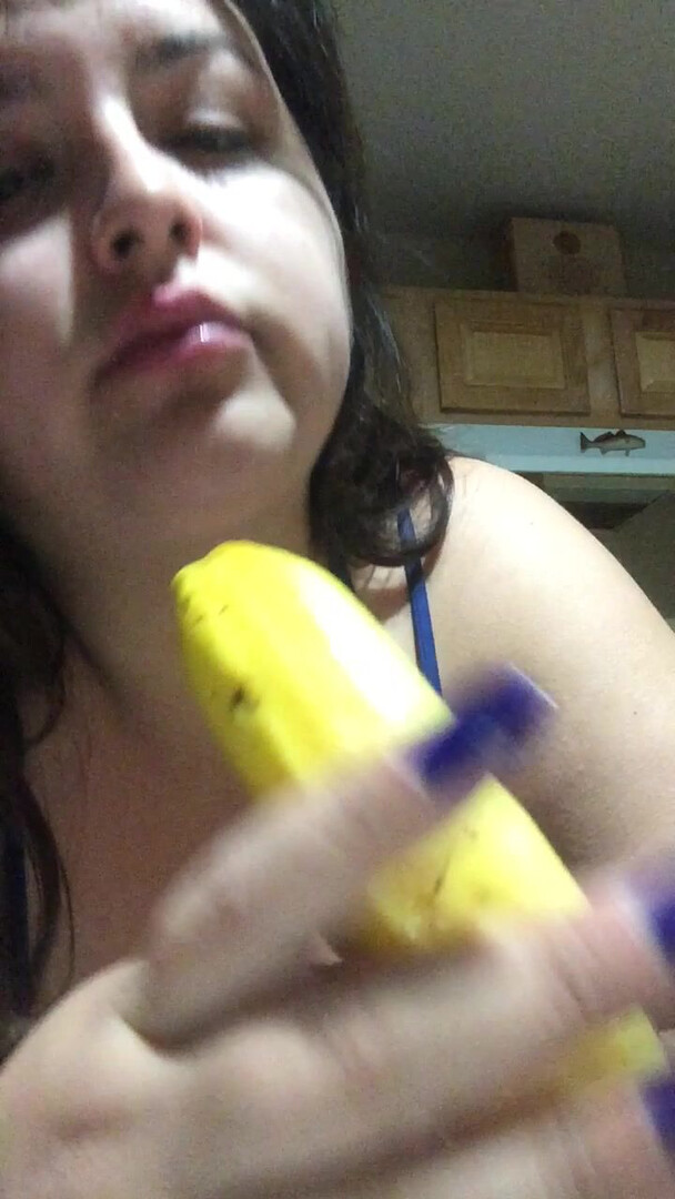 Missbustylatina Banana Down My Throat - bbw - solo - big tits