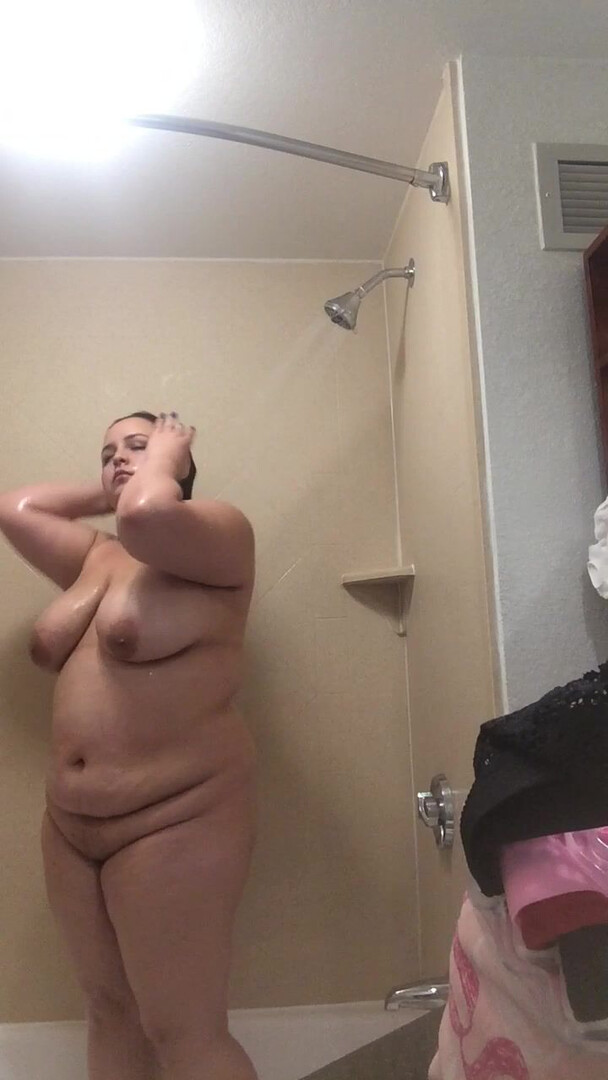 Missbustylatina Hotel Shower - bbw - solo - big tits