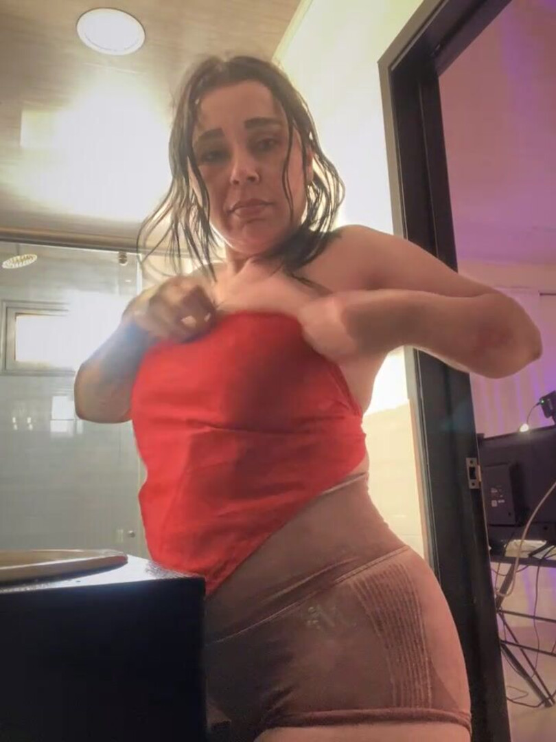 Natural BIGASS NinaSC 2025 11 29 9 34 - webcam