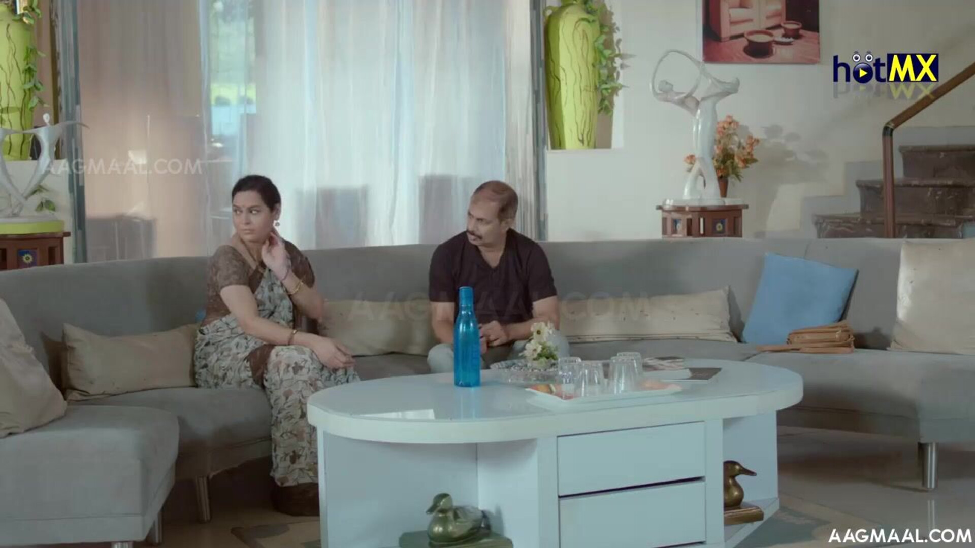 Pyaas Season 01 Episode 01 Unrated (2023) HotMX Hindi Hot Web Series - sanandabanerjee - chandrimabanerjee - gargikhakhalary - priyagamre - bhartijha - leenasingh - prajaktajahagirdar - kairashehgal - sharonparmar - ayushibhowmick