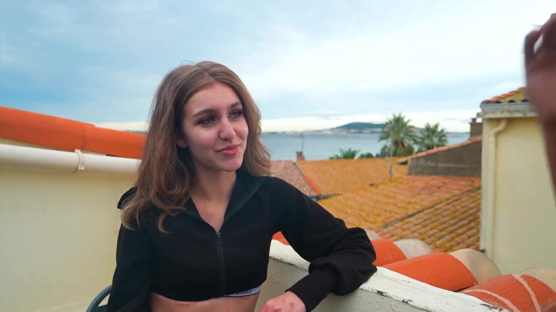 Selinah Selinah, 19 years old, cinema student! - milf - big ass - blowjob