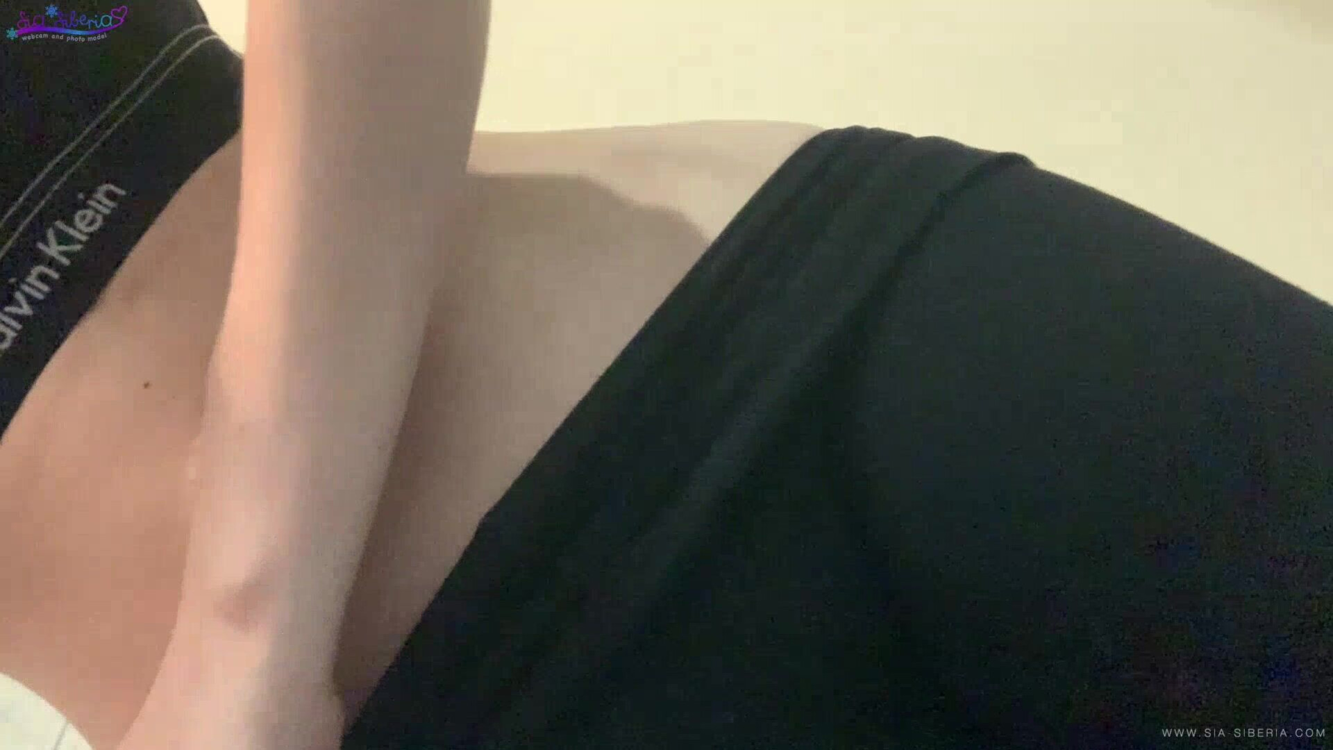 SiaSiberia Masturbation My Pussy In The Gym Toilet - cosplay - teen