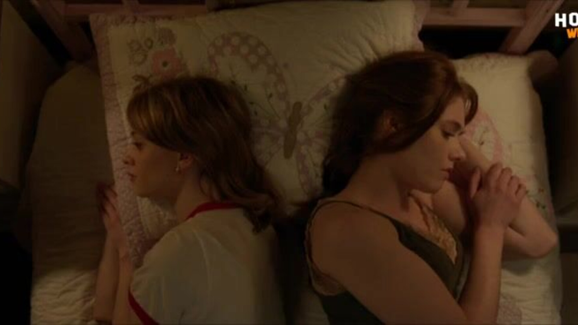 Teens Lesbian Scene - celebrity - celeb - movie - scene - hollywood - mainstream