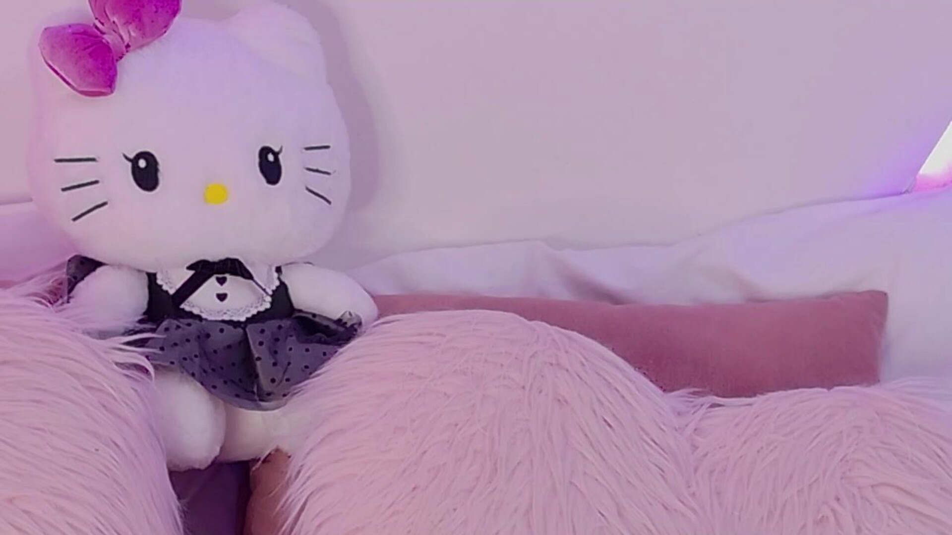 gatitachan 2025 12 27 02h43m43s - webcam
