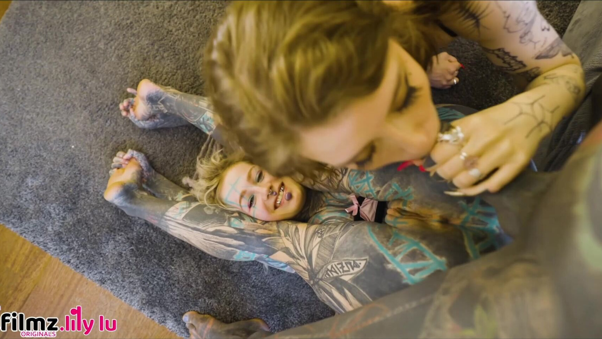 Alt punk girls Anuskatzz and Eden share a tattooed cock - zfilmz - tattoos - tattooed - threesome - anal - blowjob - deepthroat - pov - pussy licking - toy