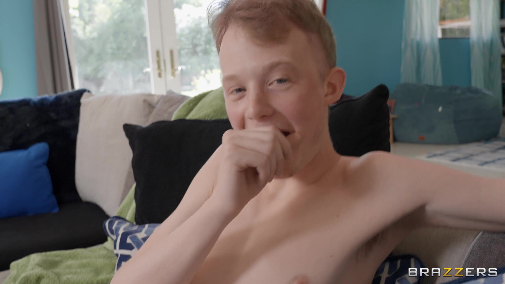 Amber Alen Spying On Roomies GF With XXX Ray Glasses - big tits