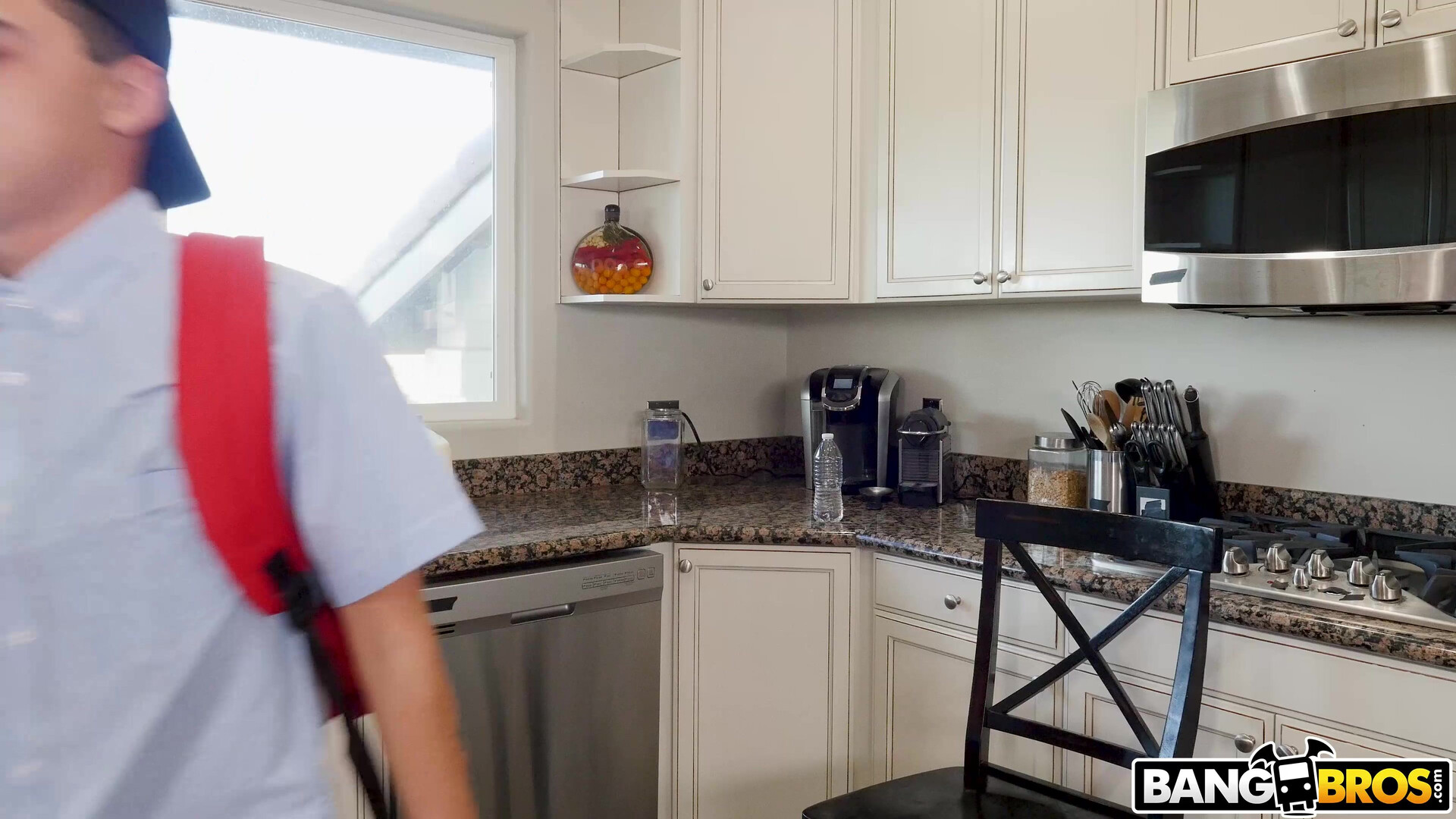 Ariella Ferrera Borrowing Milk From my Neighbor in 4k - 4k - bigtits - latina