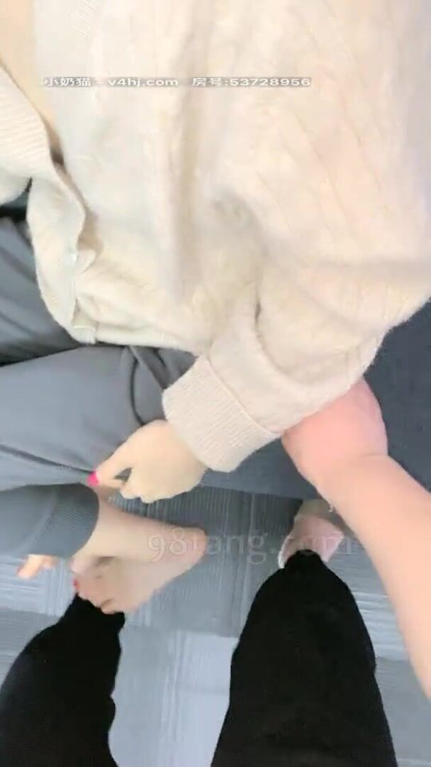 Avove 极品身材 JK制服 无毛粉穴 风情万种4 - asian - hardcore
