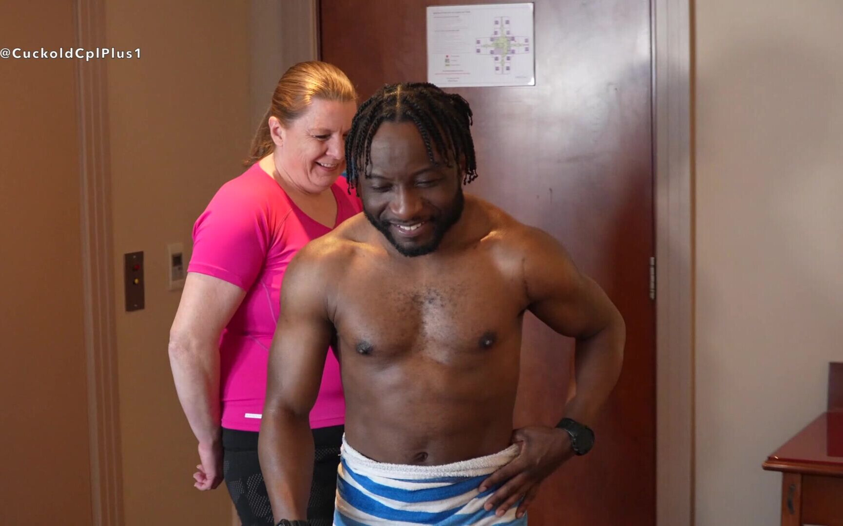 Cuckoldcoupleplus1 Getting A Sensual Workout Part 1After bumping into the ver - milf - mature - big ass - blowjob