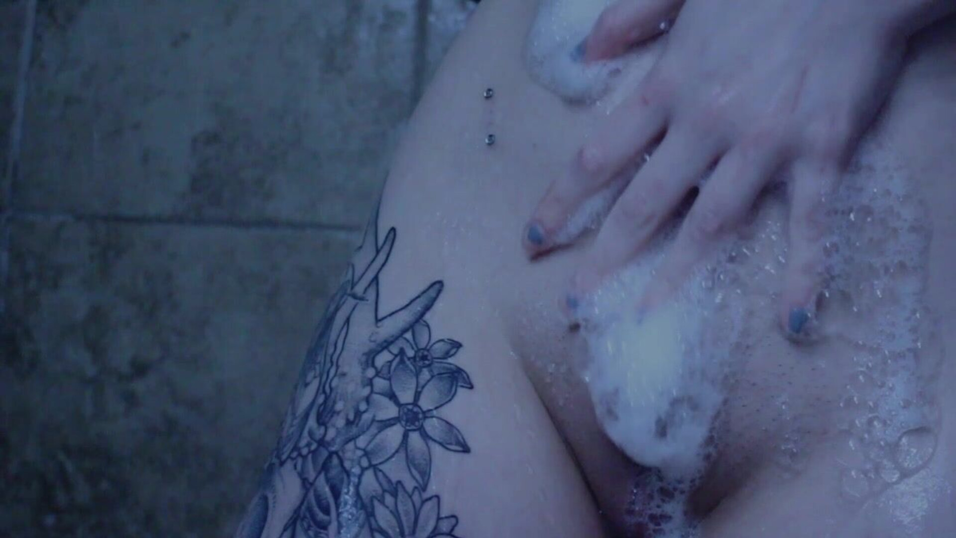 Daisy Marz Drip - solo - amateur - small tits