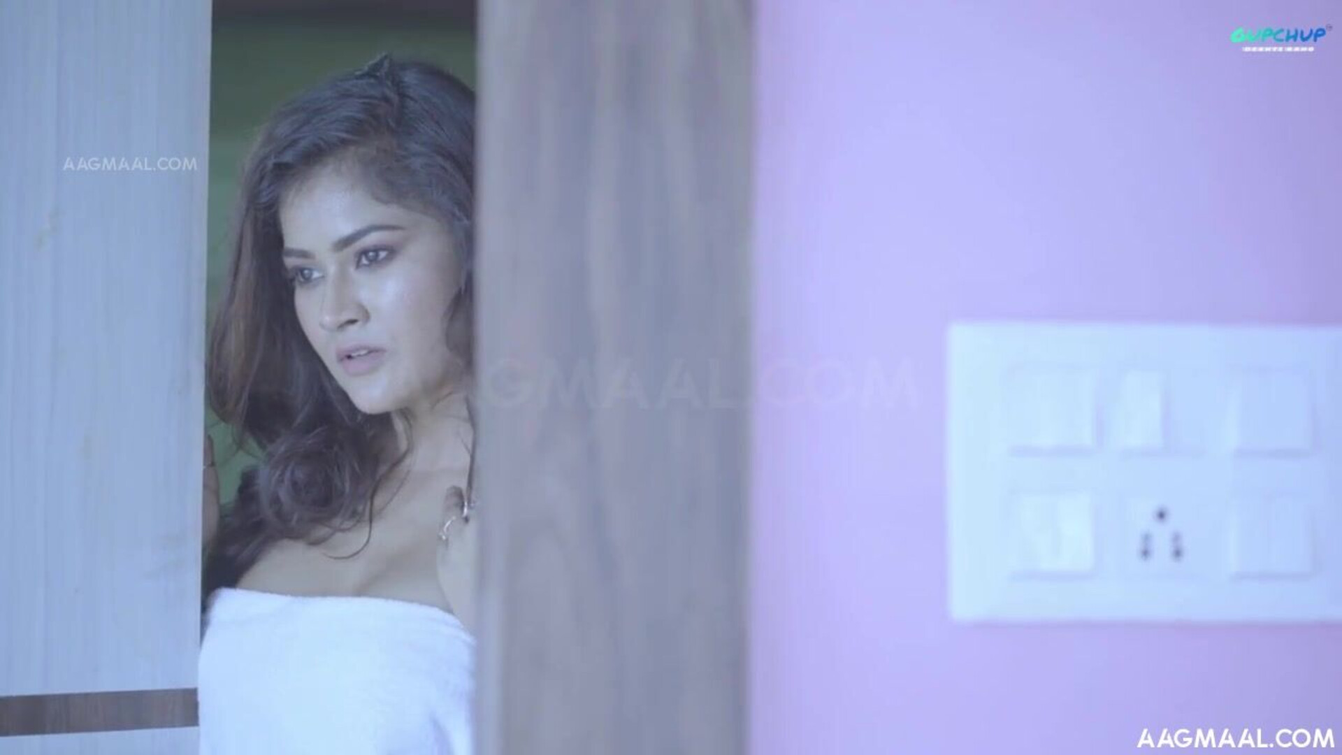 E Bechara Season 01 Episode 01 Uncut (2022) GupChup Hindi Hot Web Series - prajaktajahagirdar - neelam - sapnasappu - bhargavidebi - bhargavidevi - tinanandy - tinadutta - sucharitabhattacharya - alka