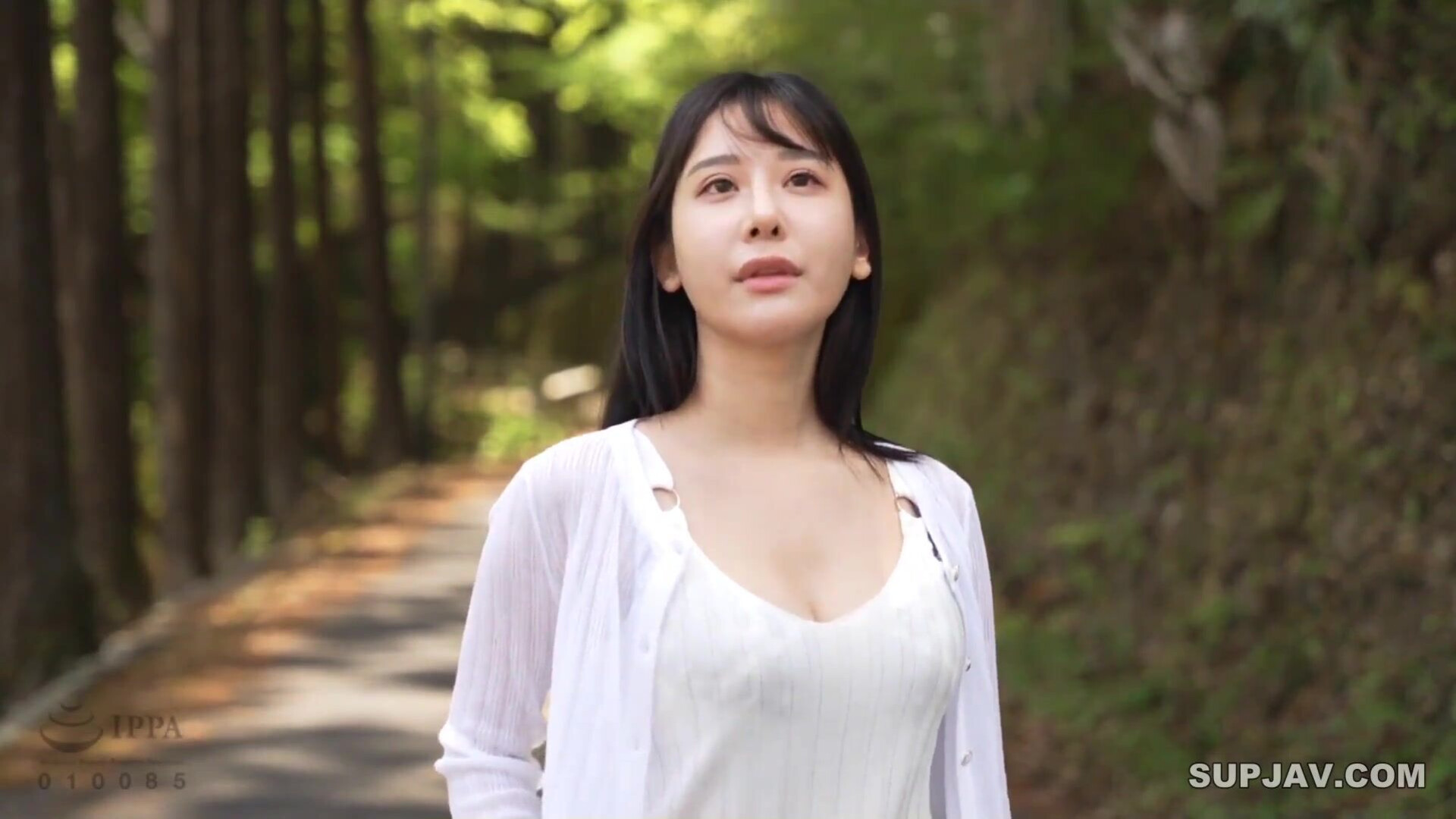 Emi Nishino GORGEOUS TITS Sex With Big breasted Sister Who Returned To The Countrysid - babe