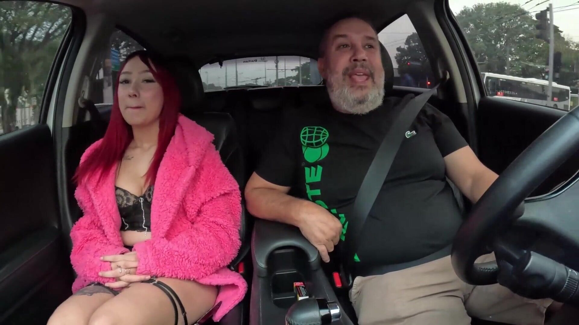 Fudendo o rabo da novinha durante a carona Jaques Keiko - jaques keiko - binho ted - anal - car - public - teen - red head - brazilian - carona