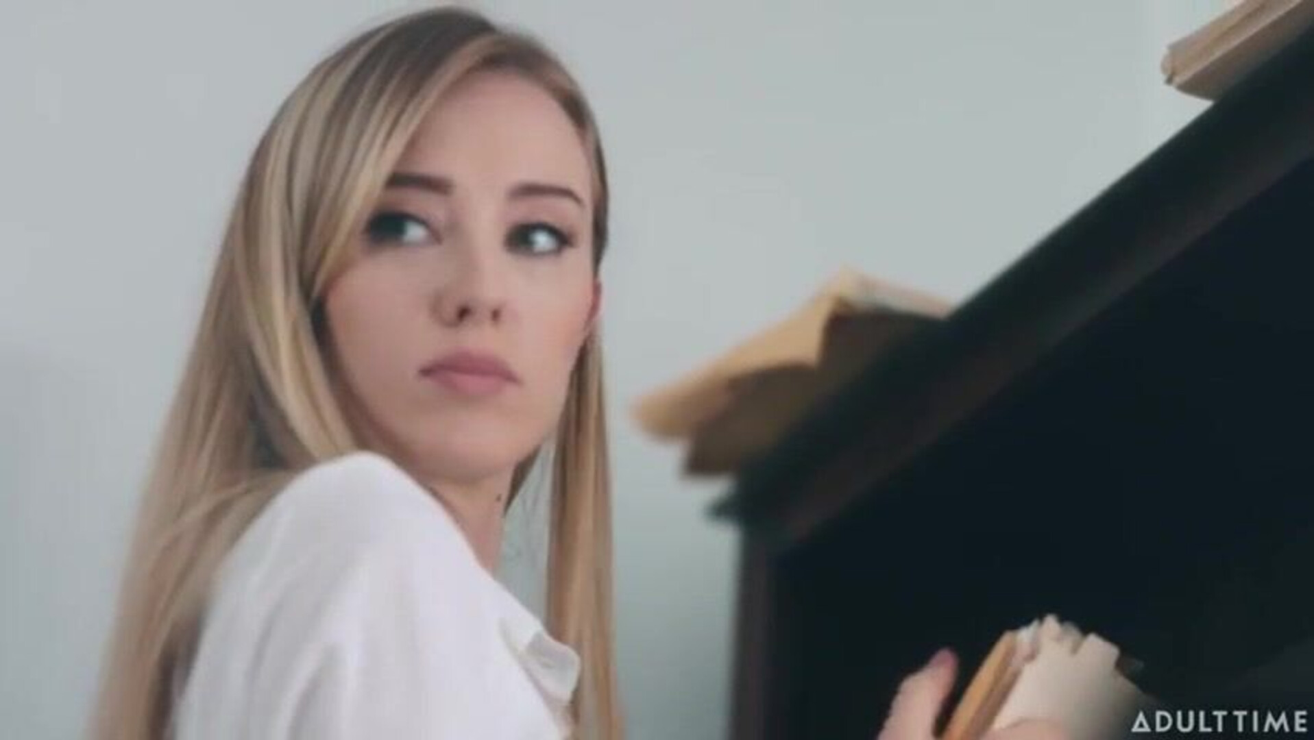 Haley Reed & Kenzie Taylor - lesbian