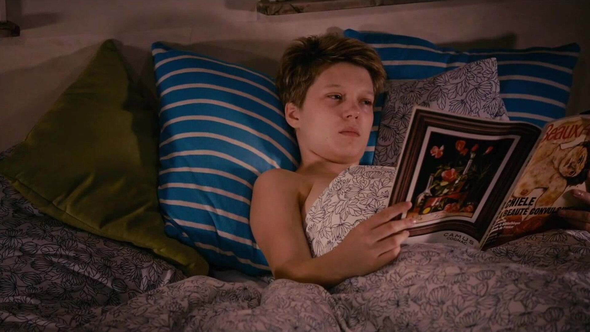 Lea Seydoux, Adele Exarchopoulos Blue is the Warmest Color - lesbian - small tits - big ass