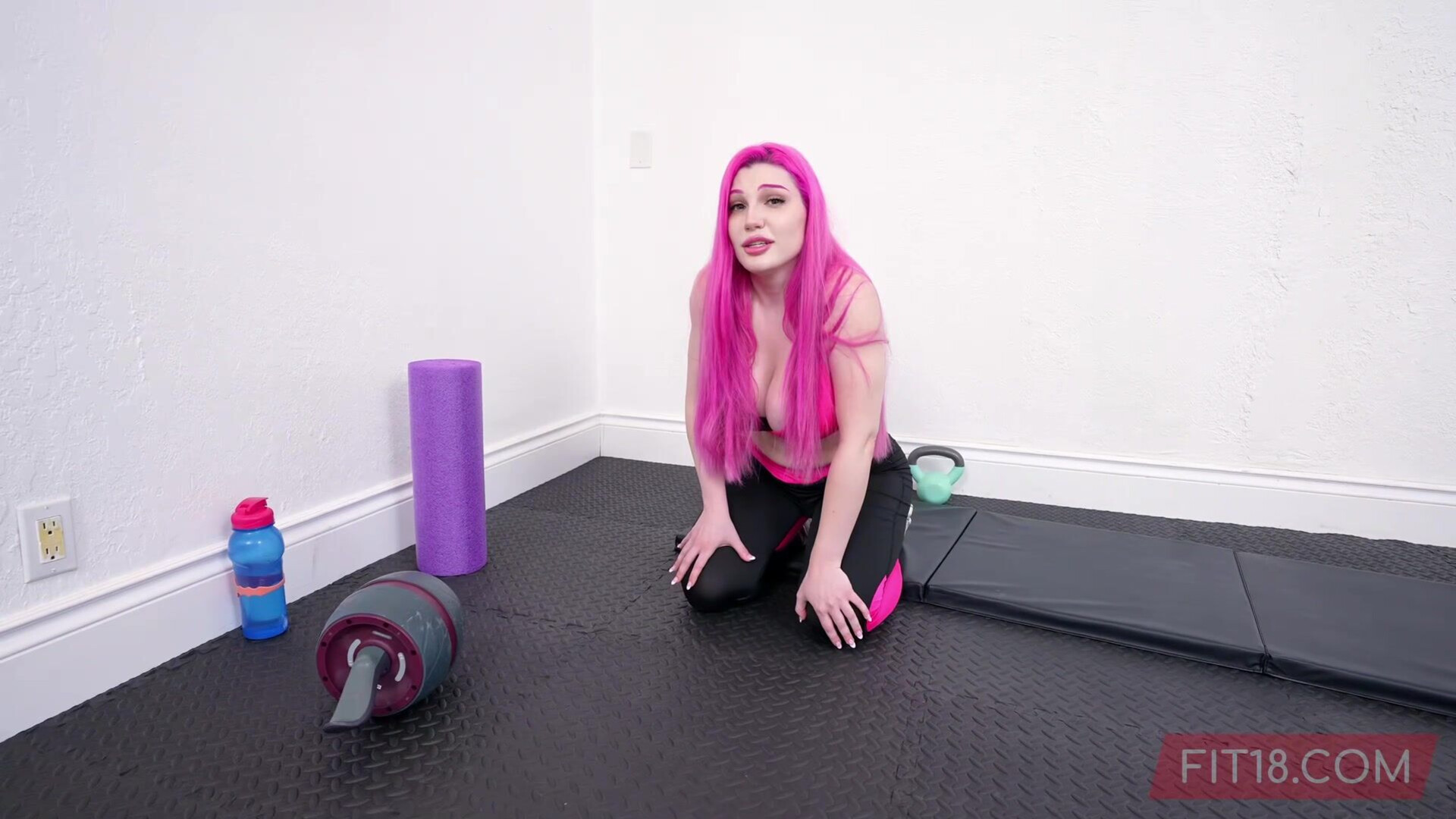 Lily Lou Pink Is Sexy - big ass - big tits - babe - curvy - hardcore