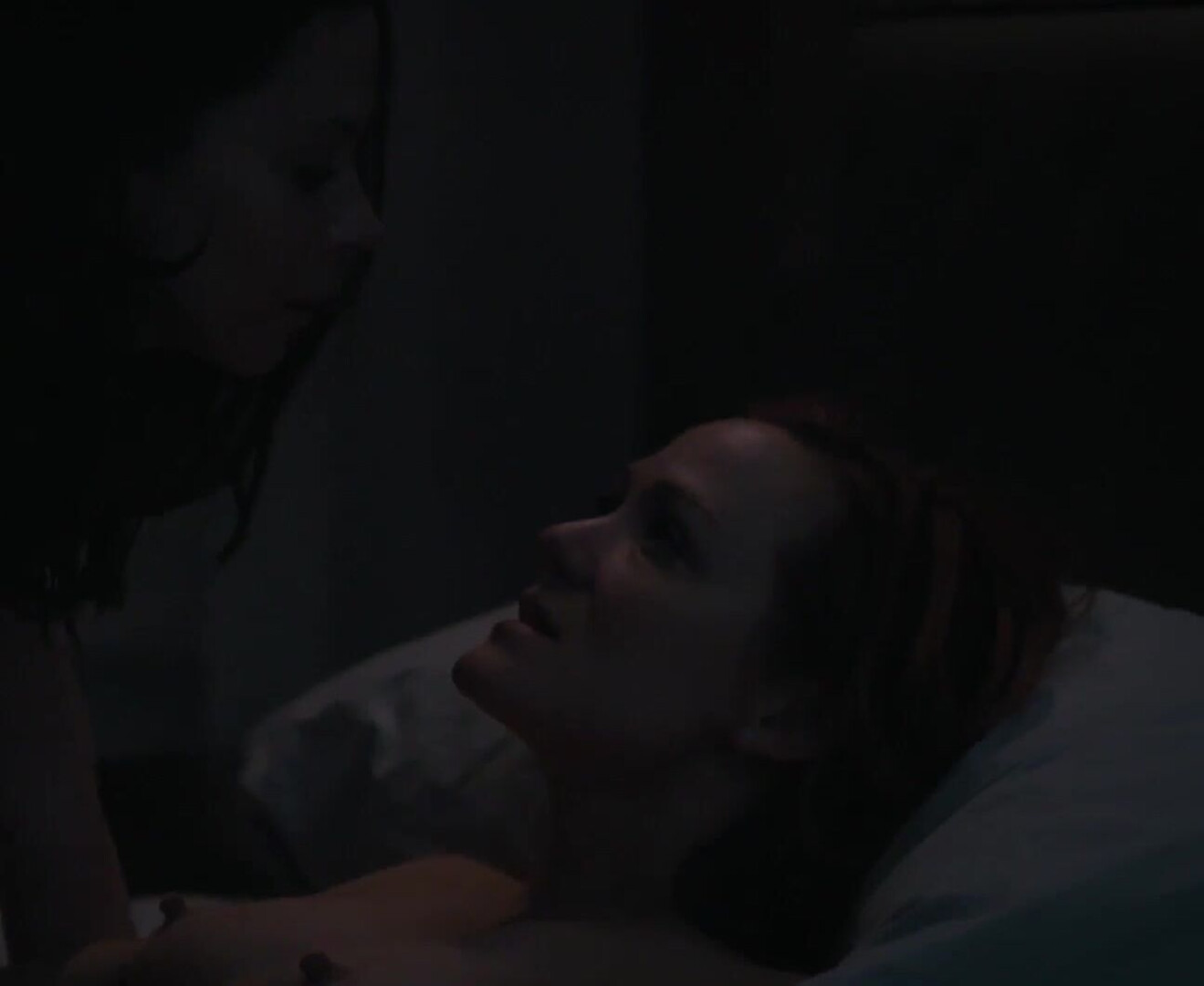 Louisa Krause, Anna Friel & Narges Rashidi The Girlfriend Experience S02E07 - lesbian - big ass - small tits