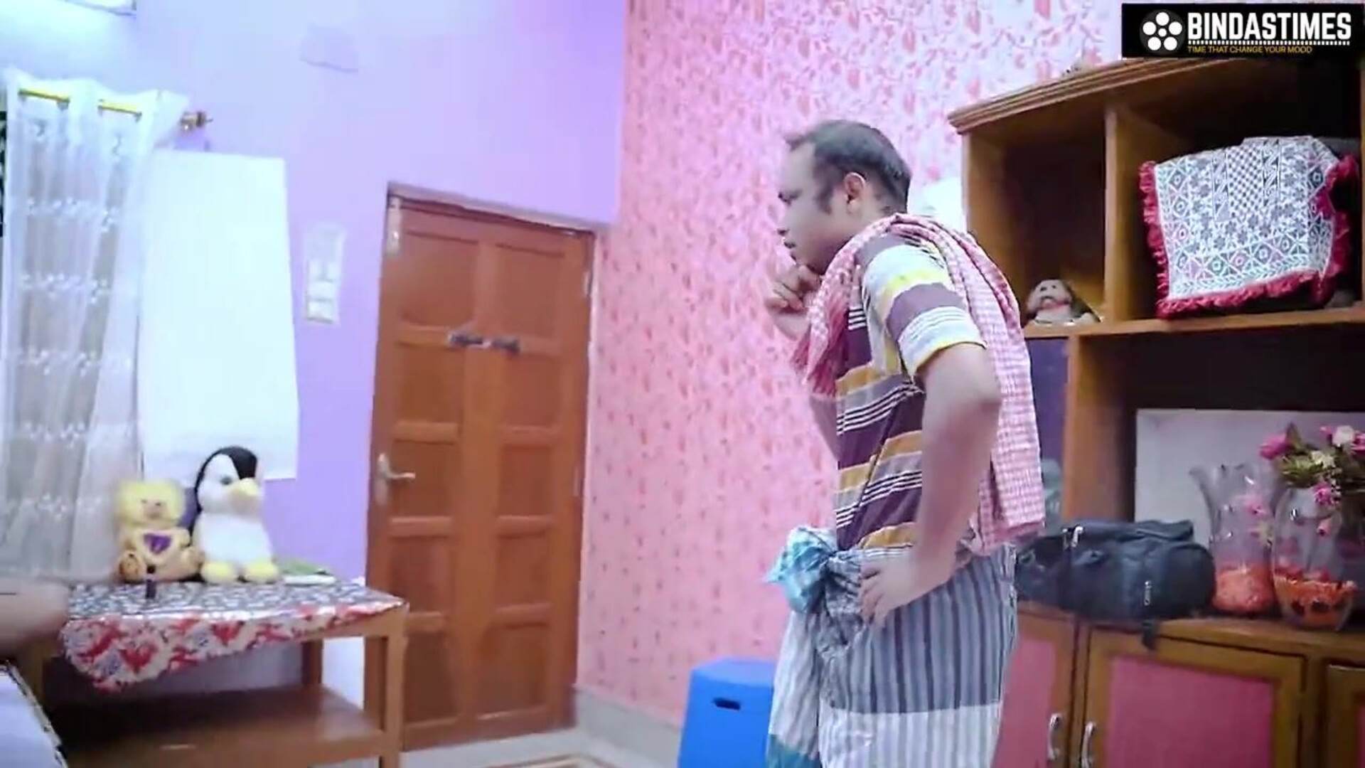 New Housewife Uncut (2023) BindasTime Hindi Short Film - sapnasappu - tinanandy - tinadutta - sucharitabhattacharya - zoyarathore - kajalchauhan - jyotimishra - anmolkhan - fetish - blowjob