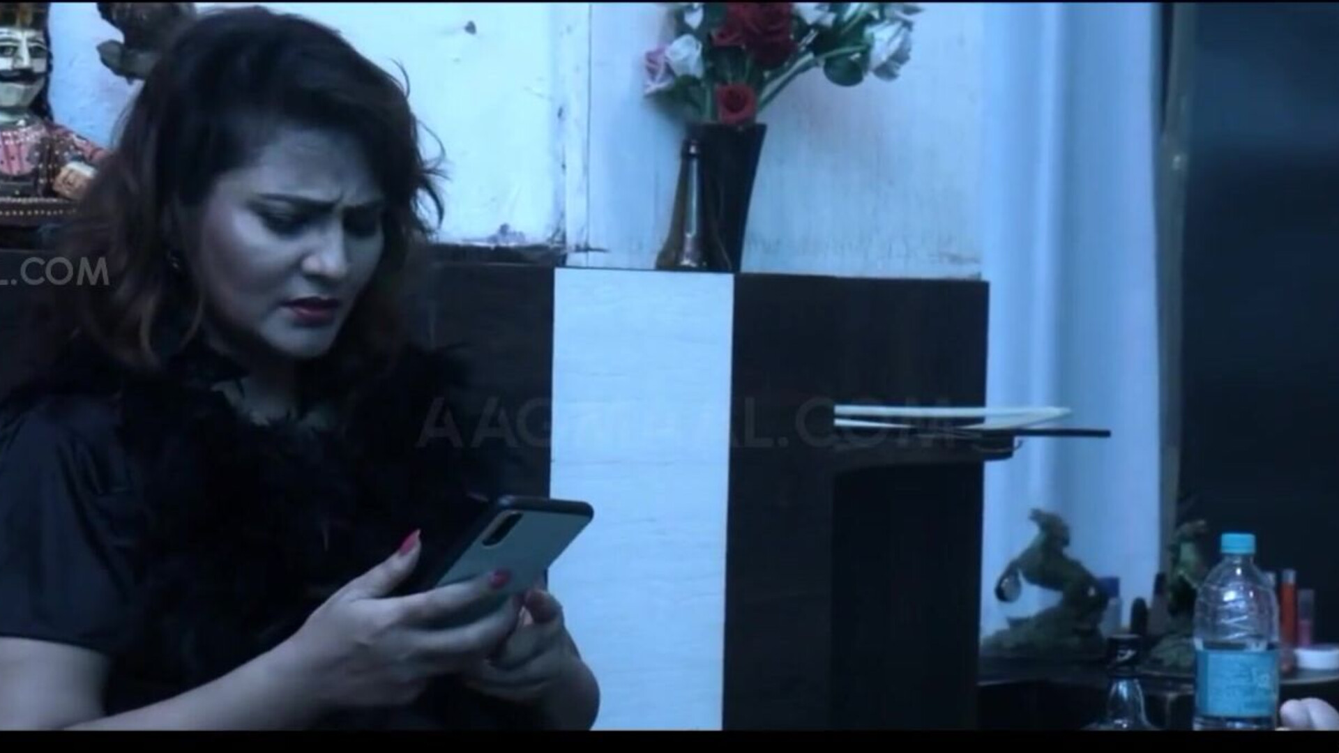 Obsession Season 01 Episode 01 Uncut (2024) NueFliks Hindi Hot Web Series - nikitabhardwaj - olgasharova - sanandabanerjee - chandrimabanerjee - gargikhakhalary - priyagamre - bhartijha - leenasingh -