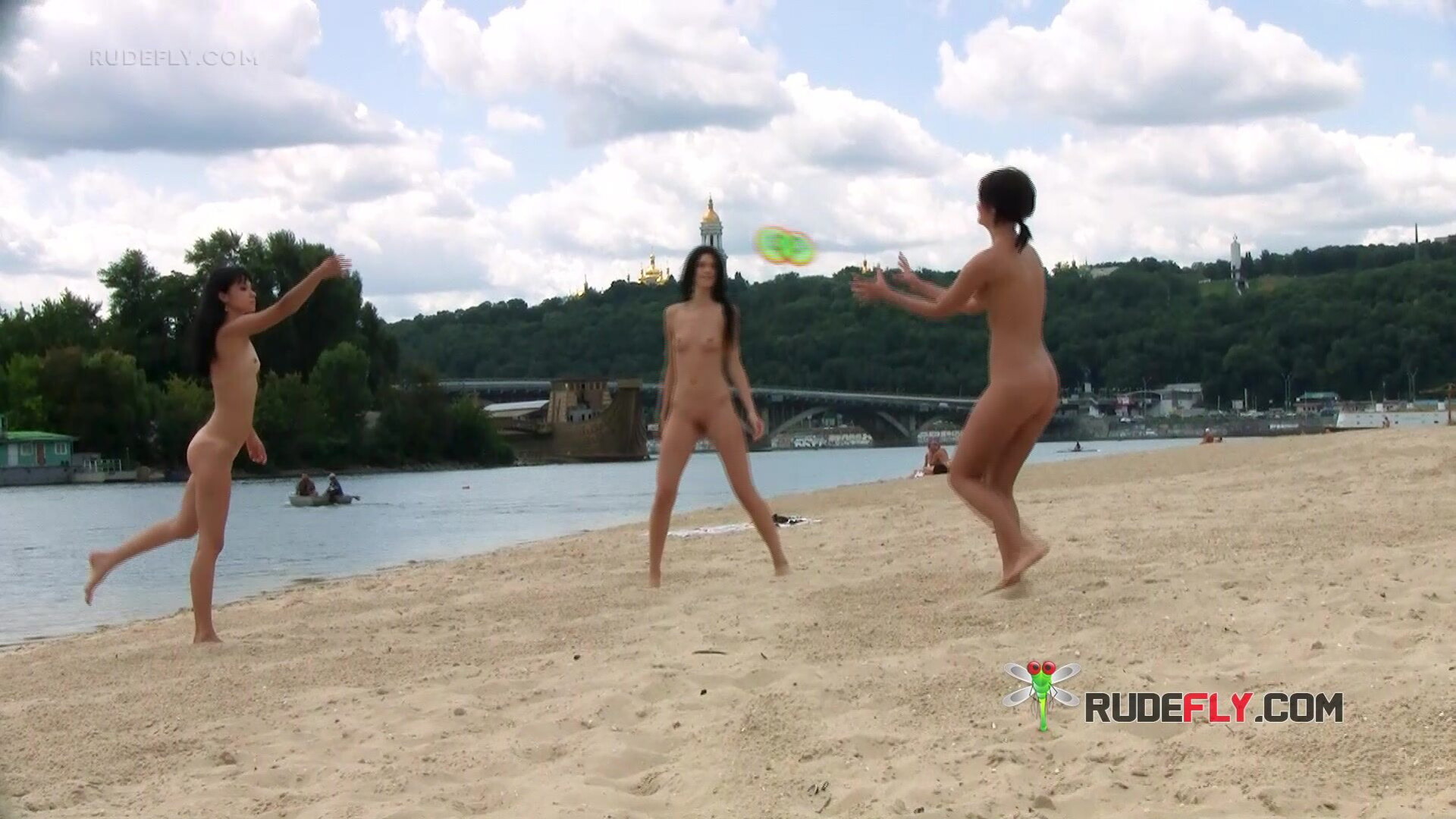 Sexy nudist teen with a smooth ass and shaved pussy - nudist - teen - amateur - voyeur - beach - tanning - public - rudefly