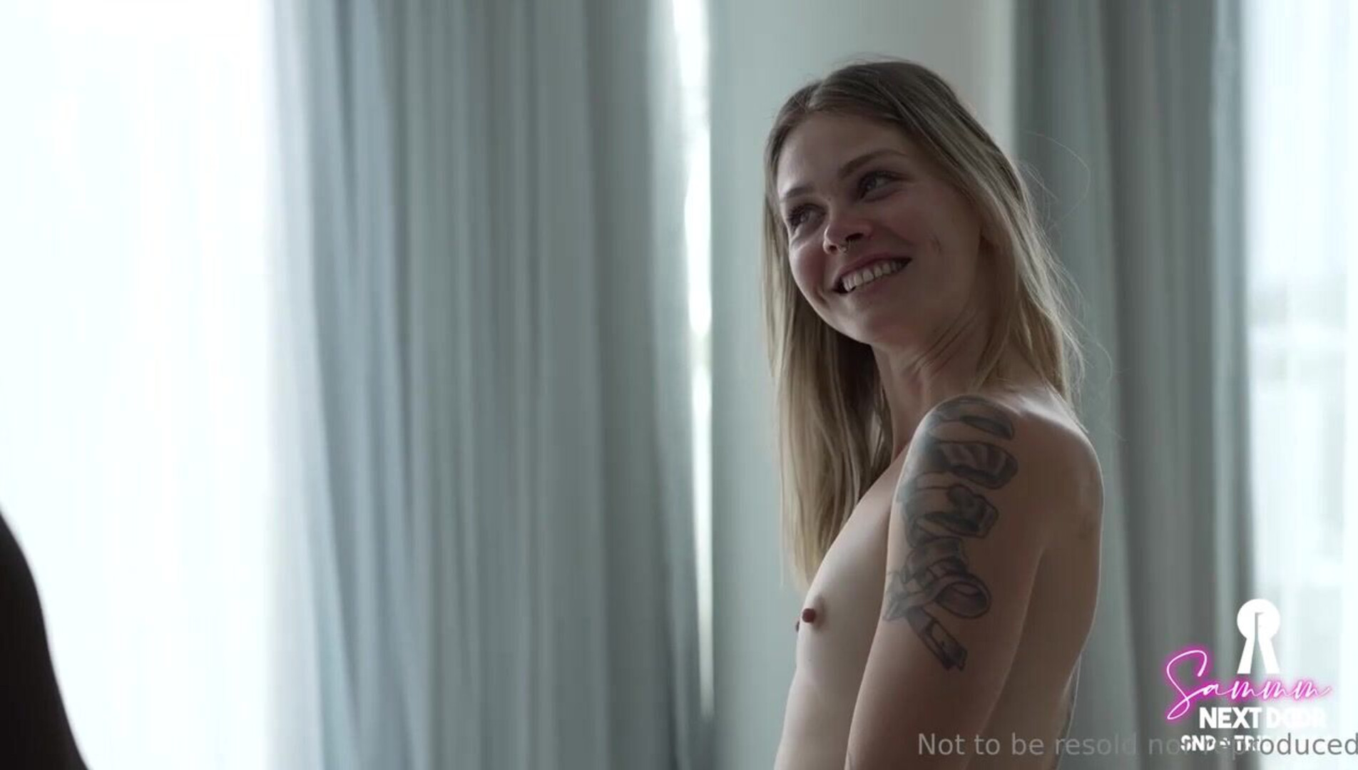 She pops out her tits, shows her pierced - shows