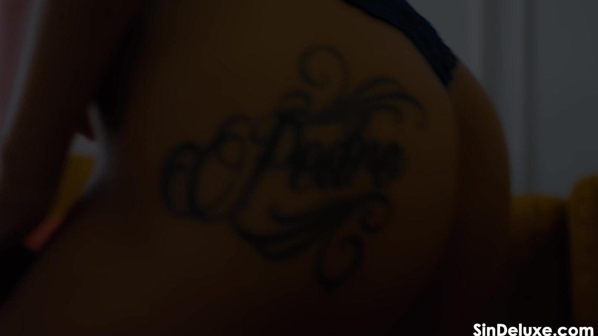 SinDeluxe 26 04 15 Nicole Sweet Mini Mitzix - sindeluxe - 26 - 04 - 15 - nicole - sweet - mini - mitzix