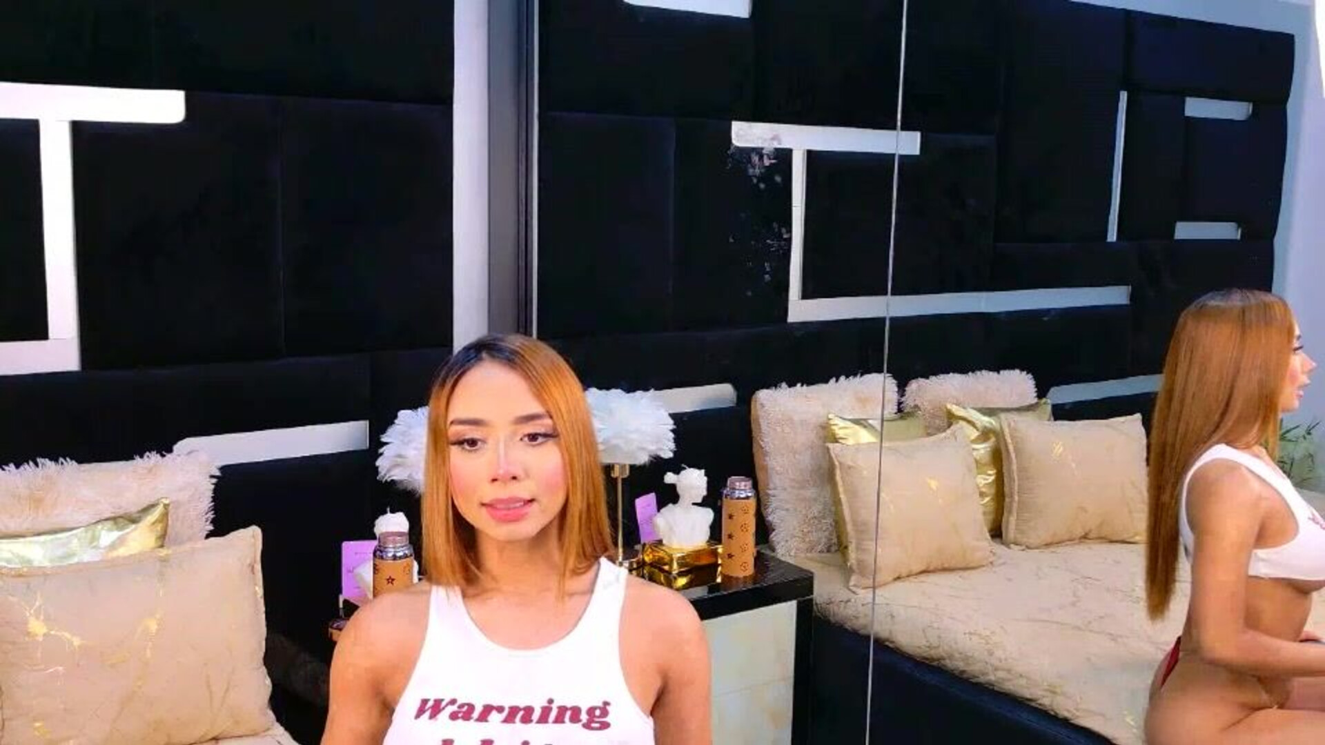 alanaferrara 2025 12 03 23h03m52s - webcam