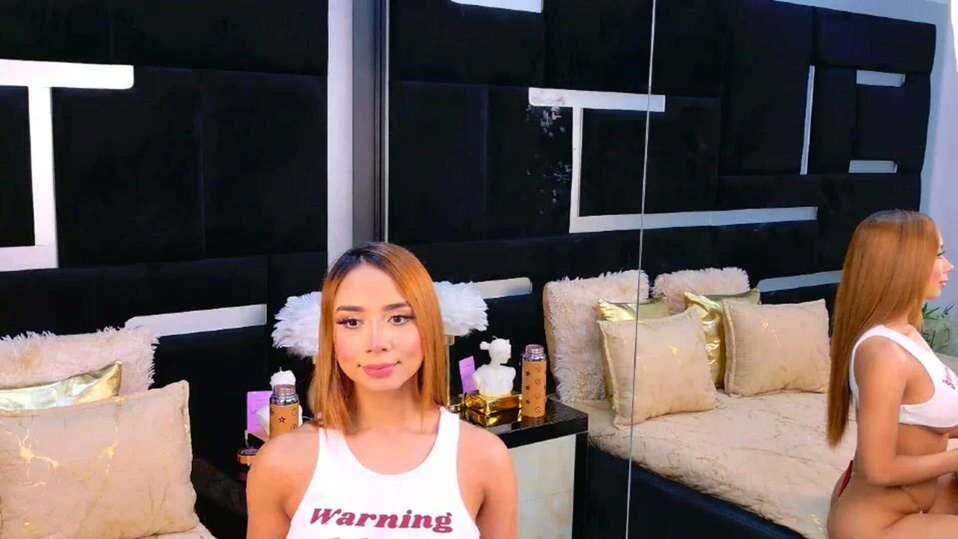 alanaferrara 2025 12 03 23h03m52s - webcam