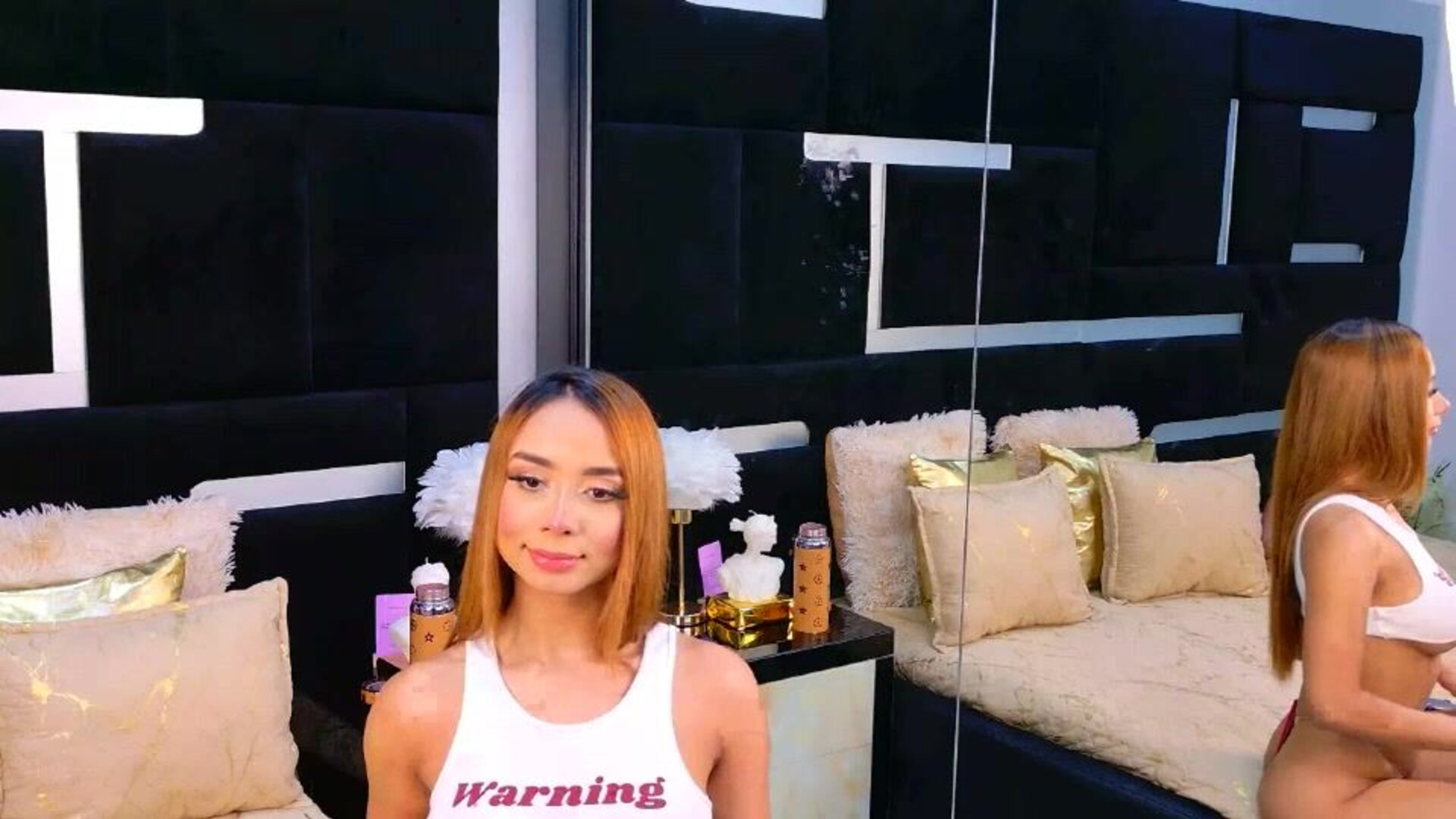 alanaferrara 2025 12 03 23h03m52s - webcam