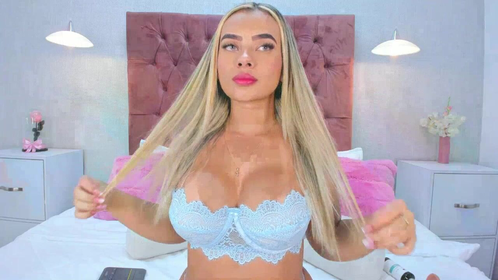 meganchase 2025 11 23 18h35m52s - webcam