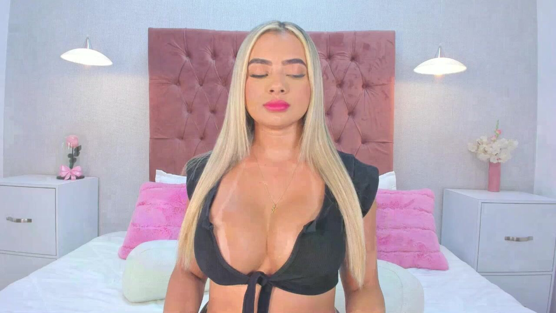 meganchase 2025 11 24 18h16m17s - webcam