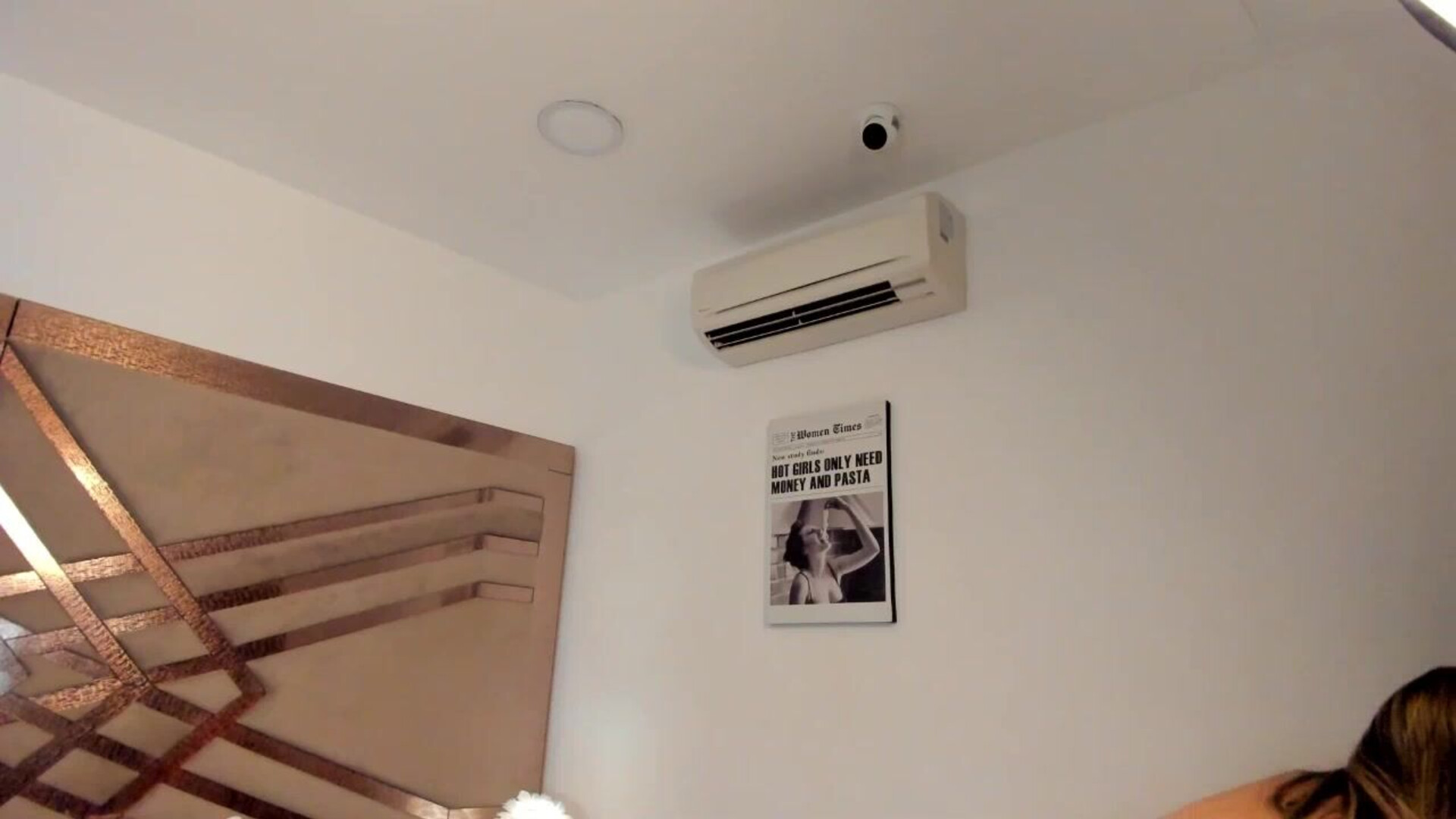 rafaelakovalenkoo 2025 11 23 13h03m32s - webcam