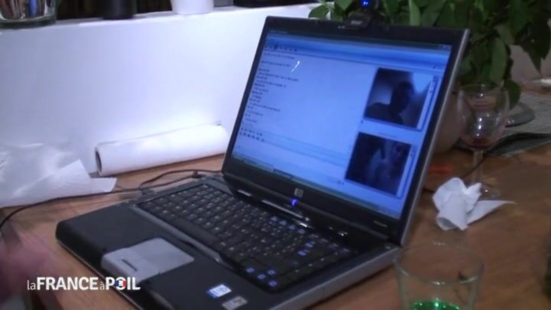 Alix Files French Porn Star Shows Her Biggest Fan Her Anal Fisting Over Webcam - milf - mature - big ass - blowjob