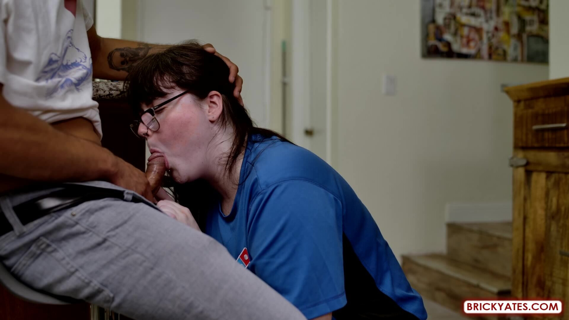 BBW PIZZA DELIVERY DURING A PANDEMIC - facial - big tits - interracial - blowjob