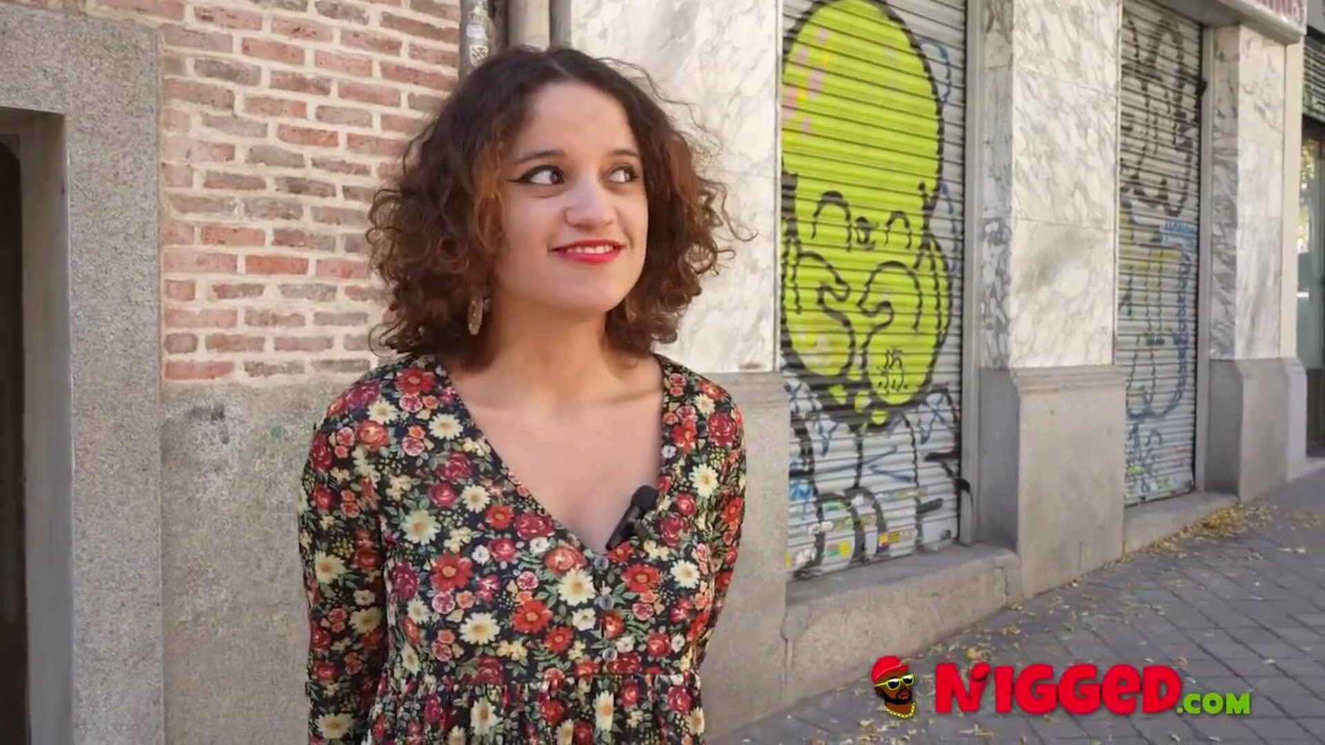 Elena le gustan los negros, 5 minutos y un RABAZO A PELO después... Métemela TODA! - latin - spanish - blowjob