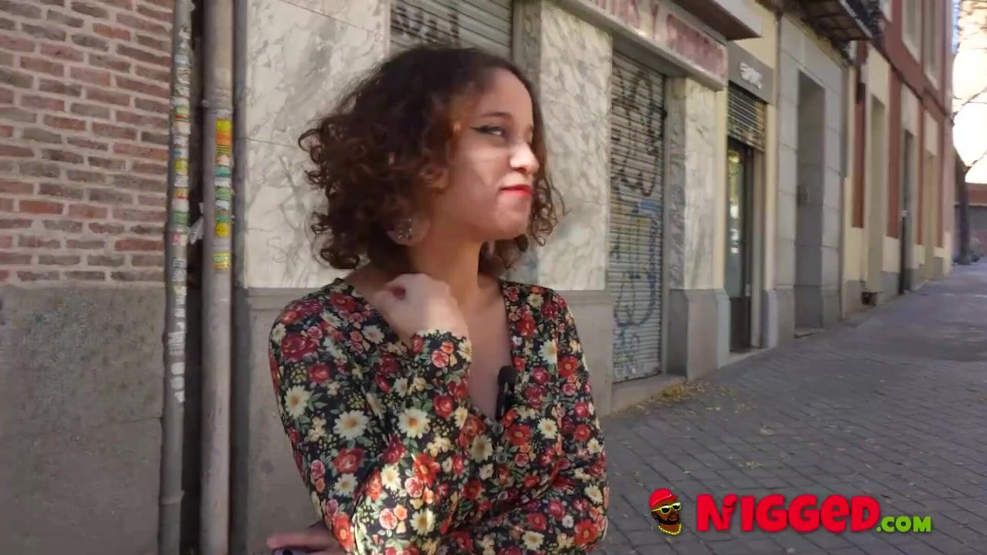 Elena le gustan los negros, 5 minutos y un RABAZO A PELO después... Métemela TODA! - latin - spanish - blowjob
